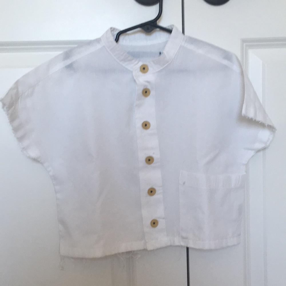 Little Creative Factory raw edged white raglan sleeves shirt size 4-5 yrs